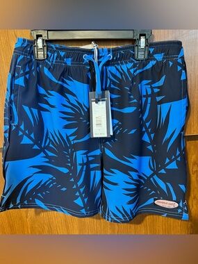 NWT Vineyard Vines Navy and Bright Blue Tropical Palm Swim Trunks, boys size L